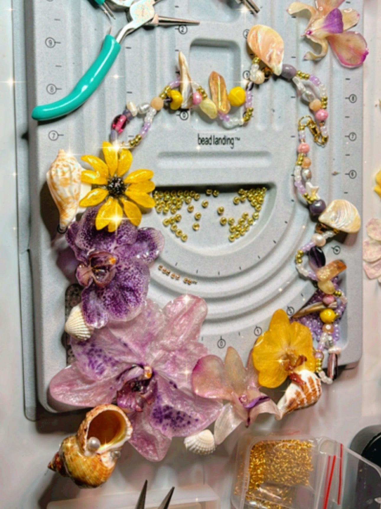 Maximalist collar ๐ฟ๐ธ๐