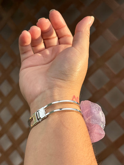 Brazalete de Orquídea Lila y blanca