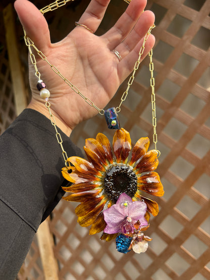 Collar de girasol & orquídeas