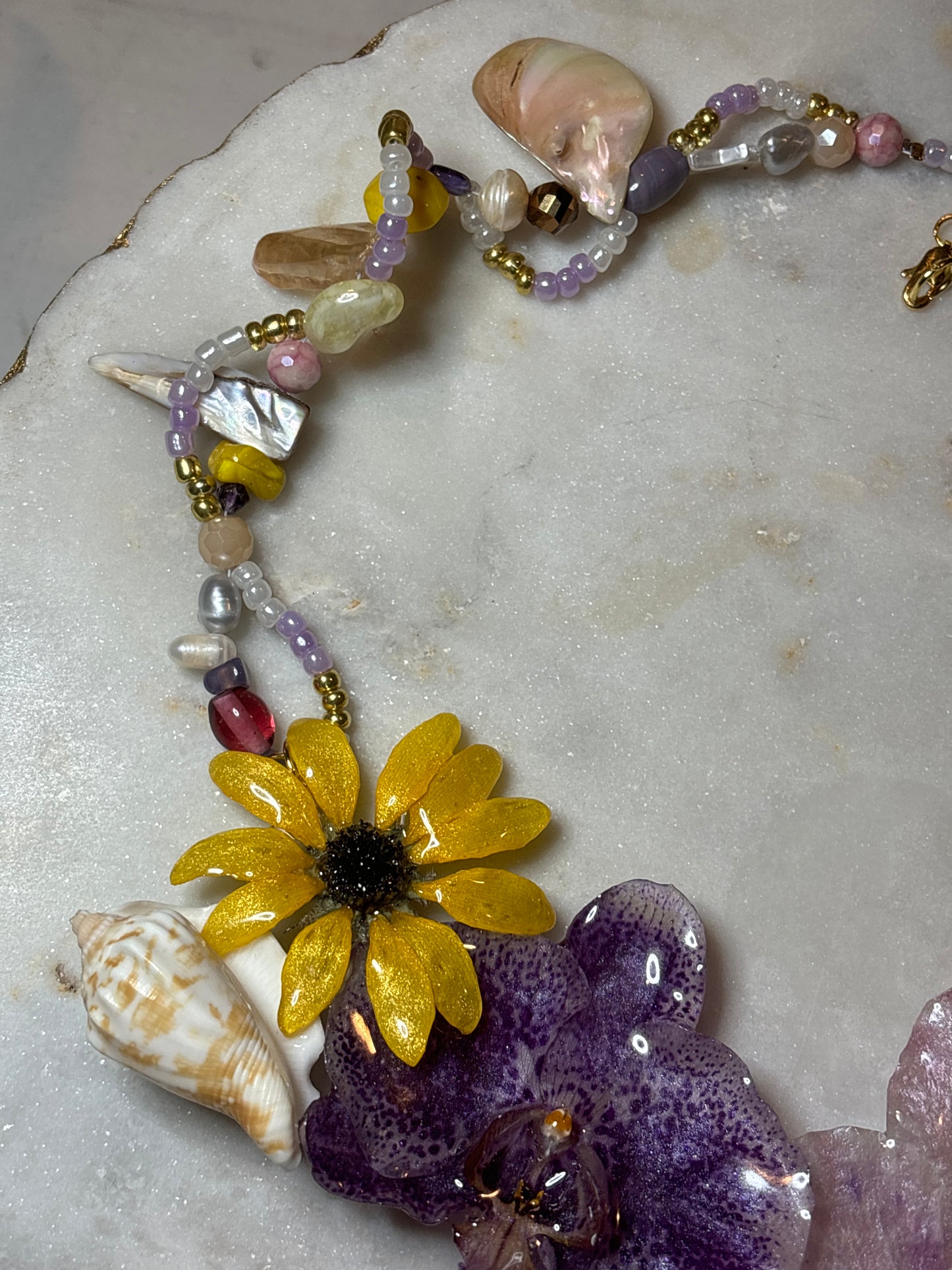 Maximalist collar 🌿🌸🐚