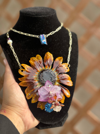 Collar de girasol & orquídeas