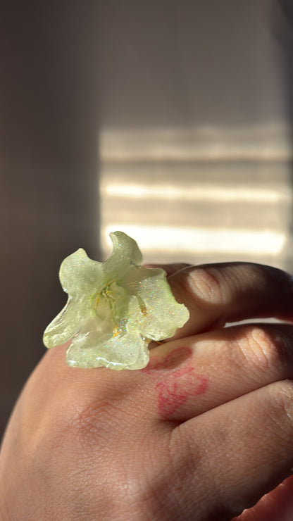 White Snapdragon Ring ✨